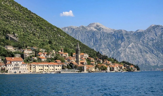 Панорама Пераста